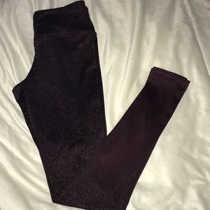 Ombré burgundy black leggings